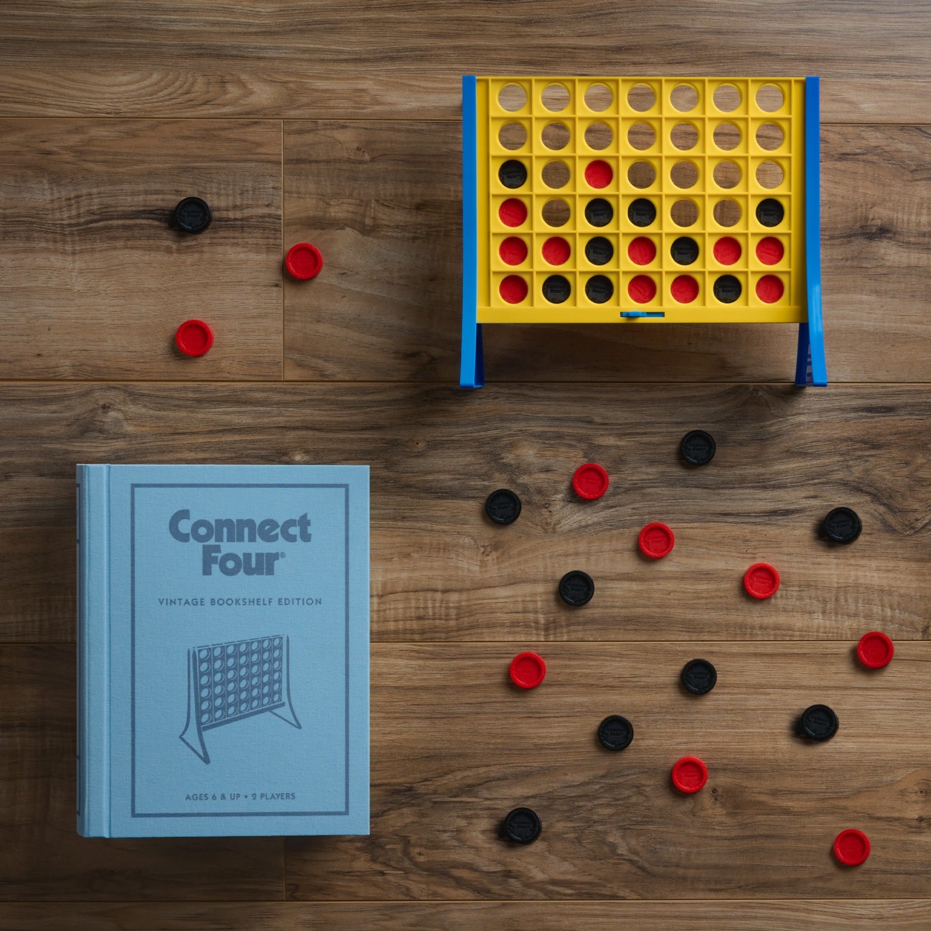 Connect Four (Four in a Row) Vintage Bookshelf Board Game