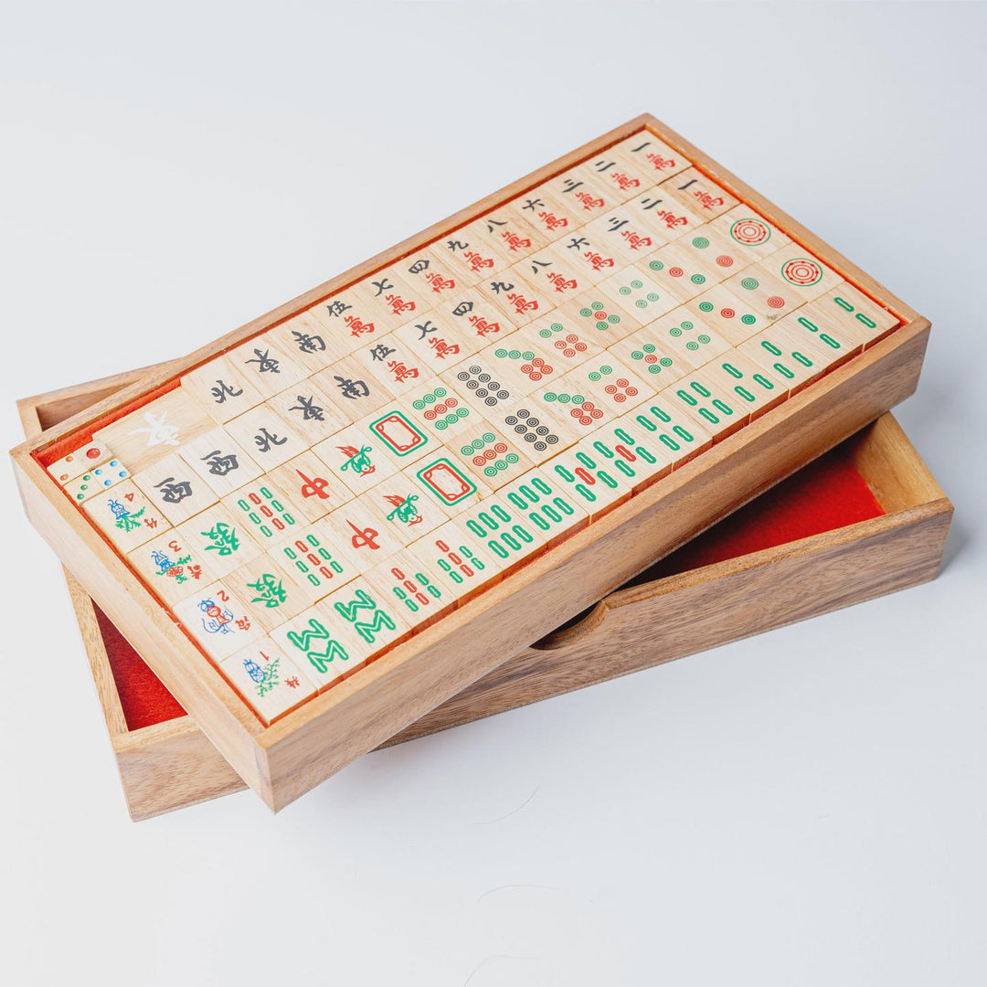Modern Mahjong Mango Wood Board Game Set, Chinese Version Mahjong